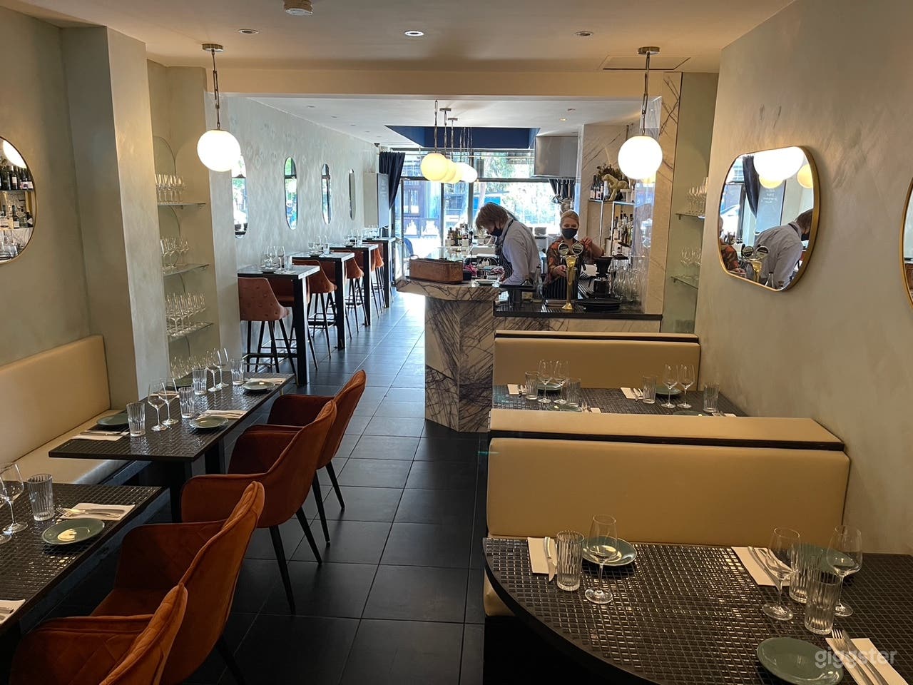 The Prettiest Intimate New York Style Bar with an Extraordinary Courtyard Photo 2