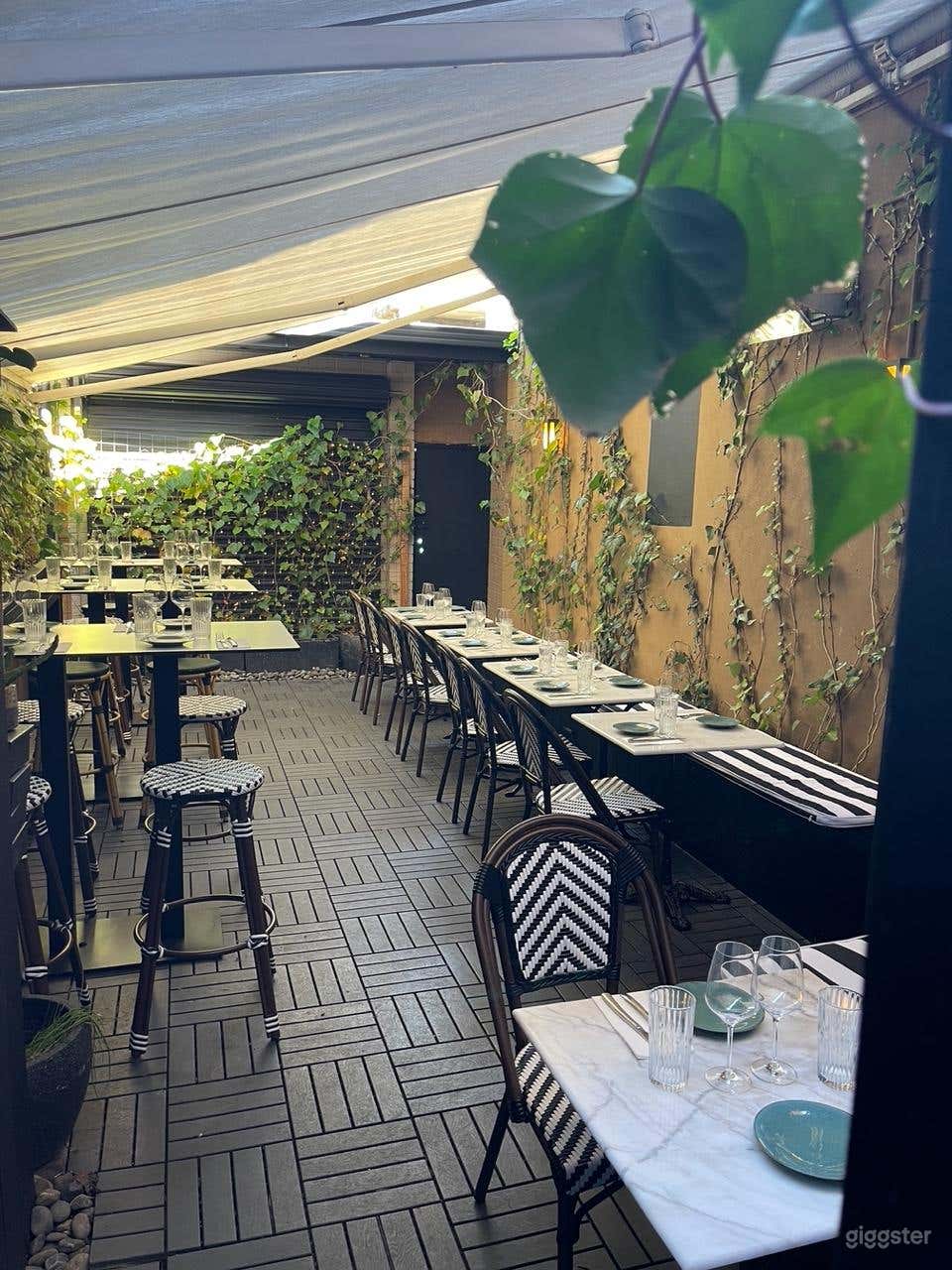 The Prettiest Intimate New York Style Bar with an Extraordinary Courtyard Photo 3