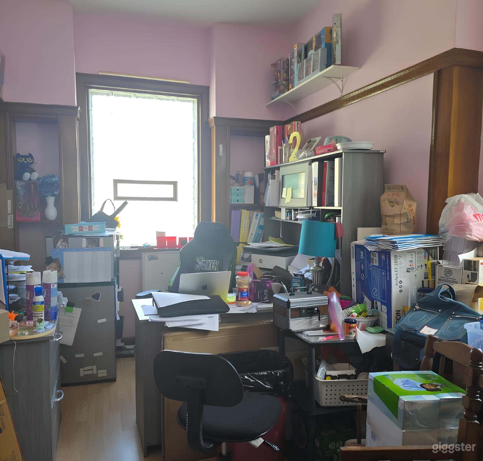 Large Pre-School Classroom Setting Photo 3