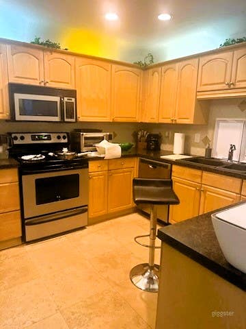 Ideal Production Property Rental || Fort Myers Photo 3