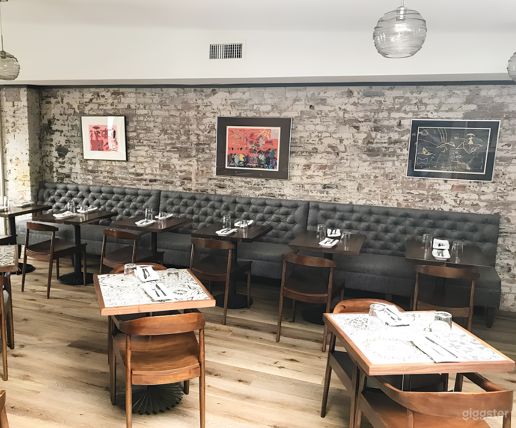 Cool Wine Bar and Restaurant in DC (Entire Venue) Photo 4