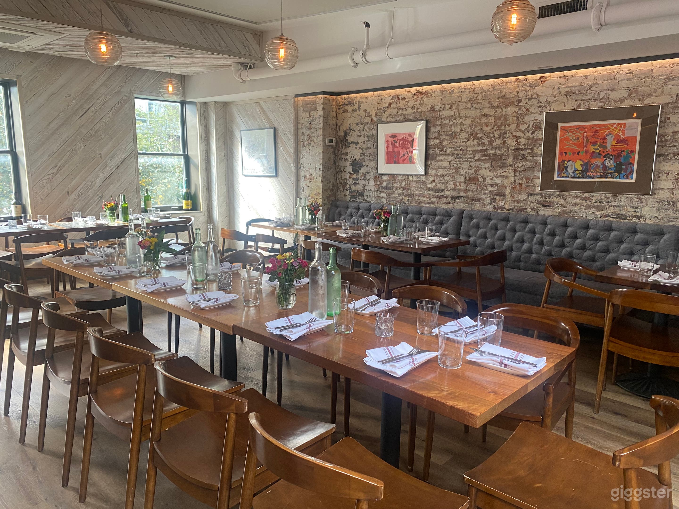 Cool Wine Bar and Restaurant in DC (Entire Venue) Photo 2