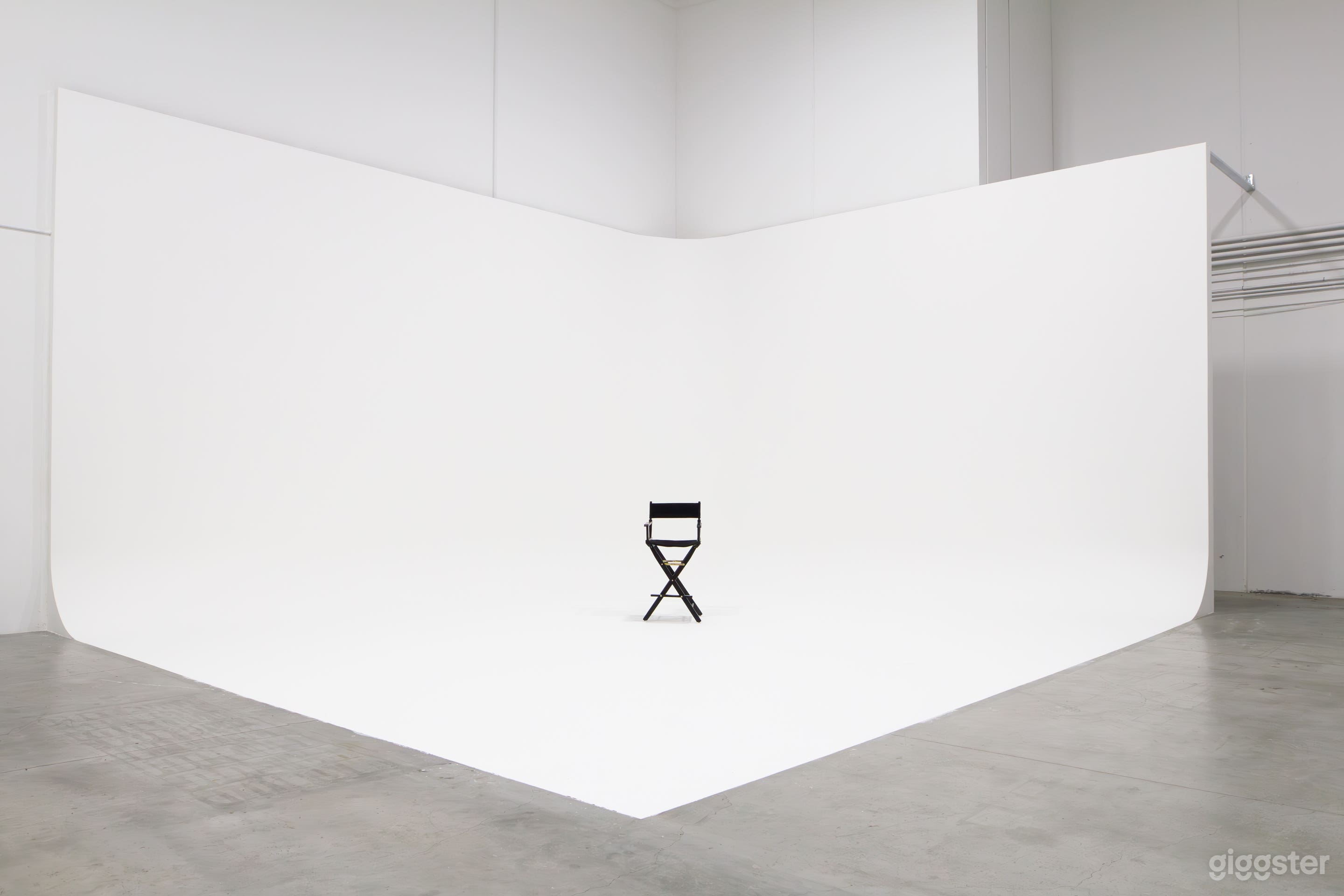 Huge Photo Studio w/ Cyc wall, near LAX Photo 2