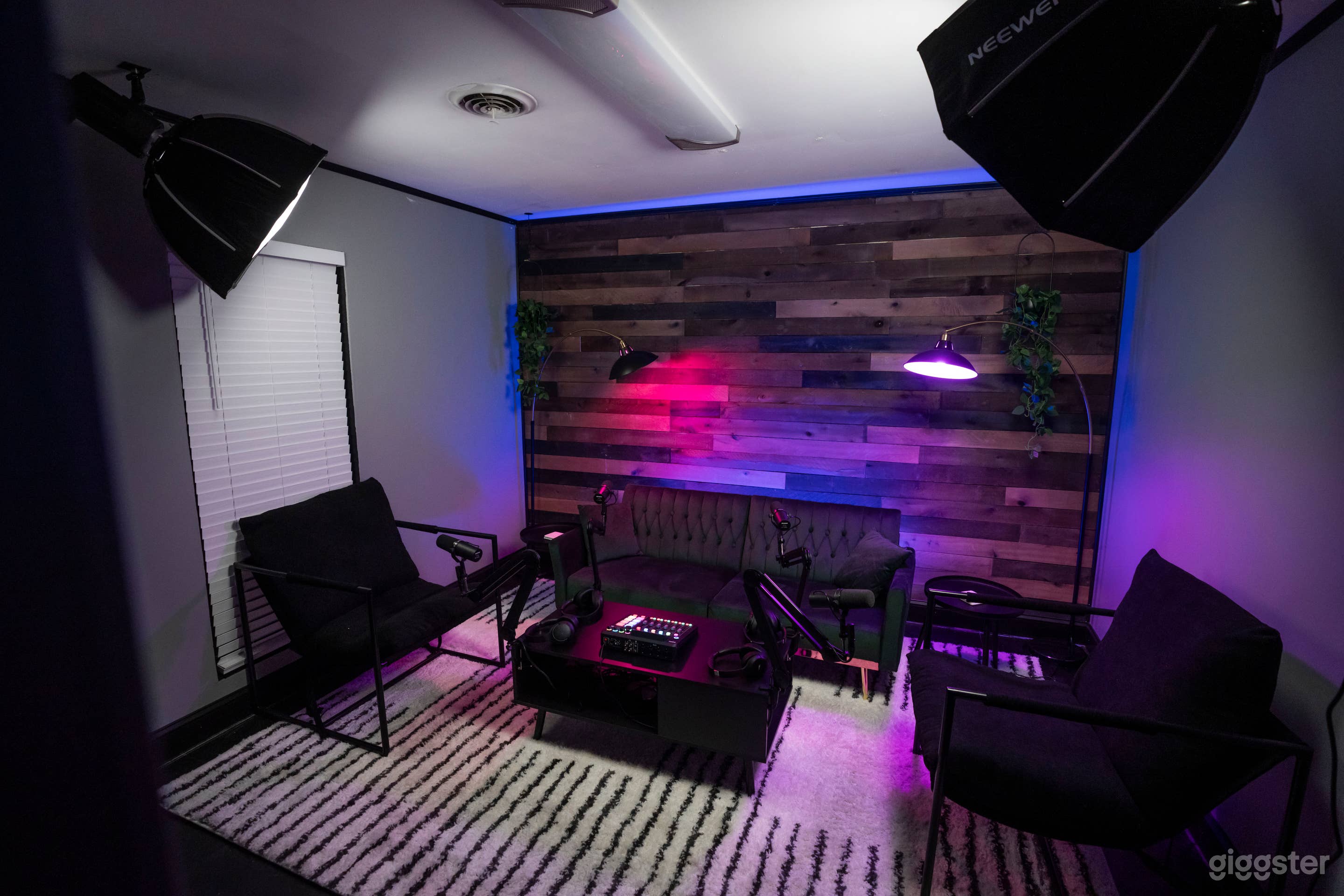 Nashville Creatives Studio - Podcast Room Photo 4