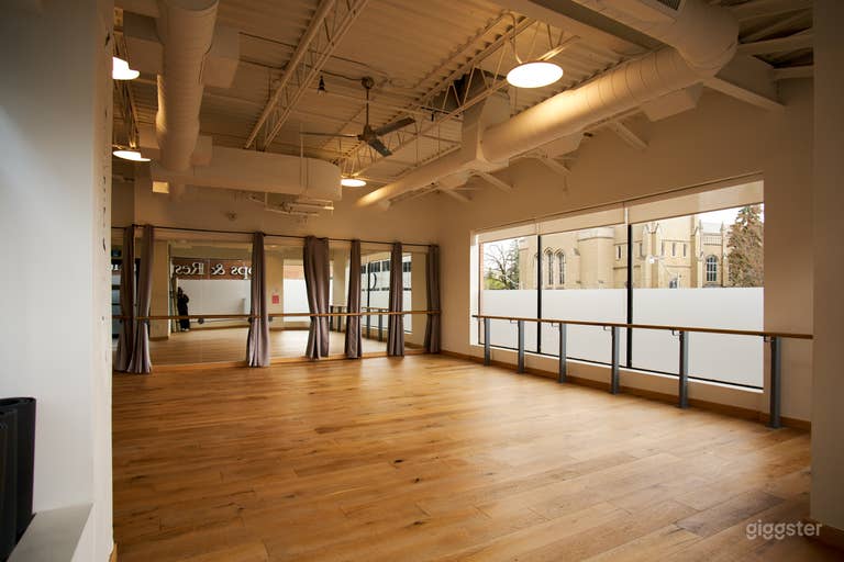  Estudio de baile Hip-Hop moderno y fresco en Midtown y espacio de oficina 