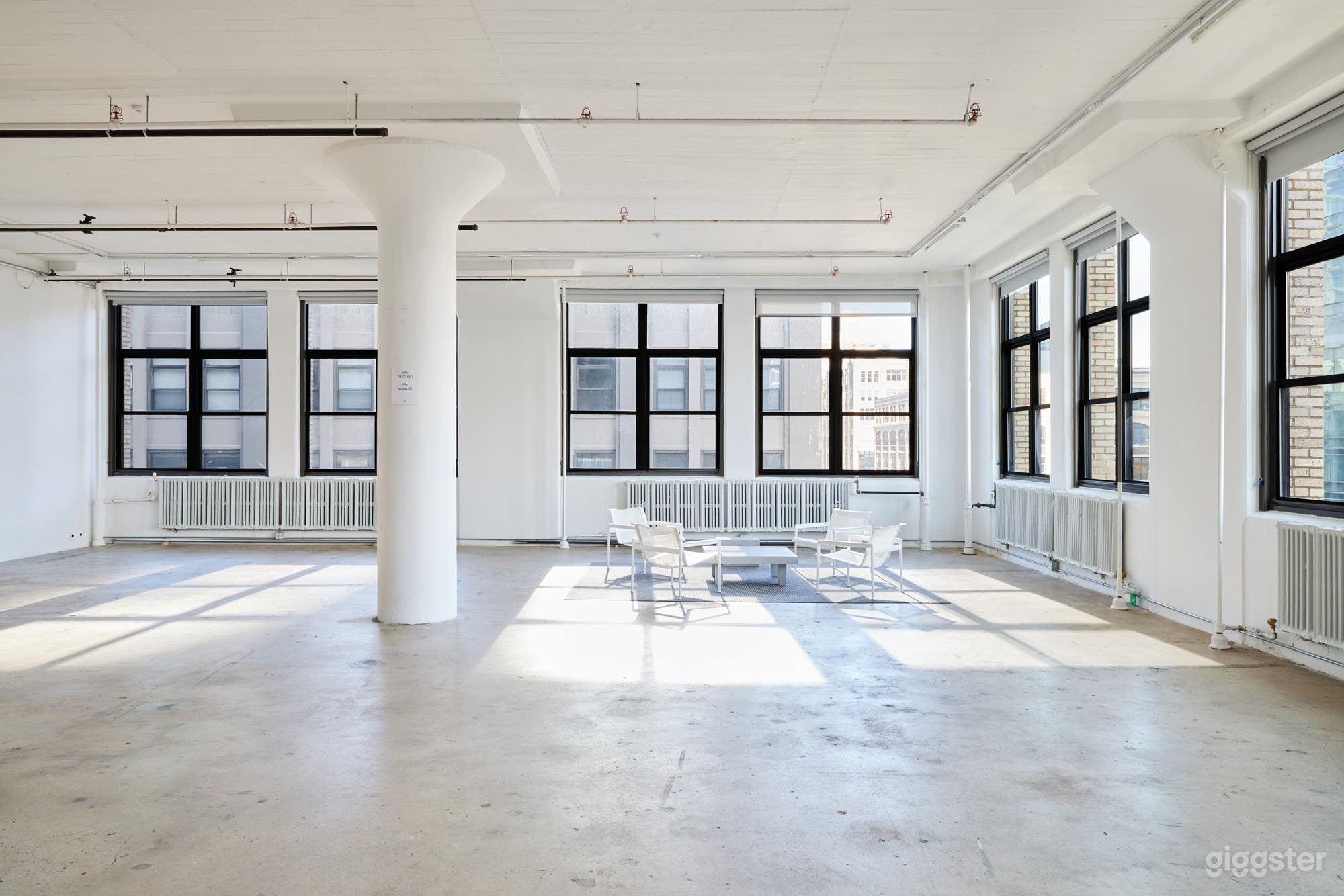 7500 sqft West Soho Bright Elegant Studios Photo 3