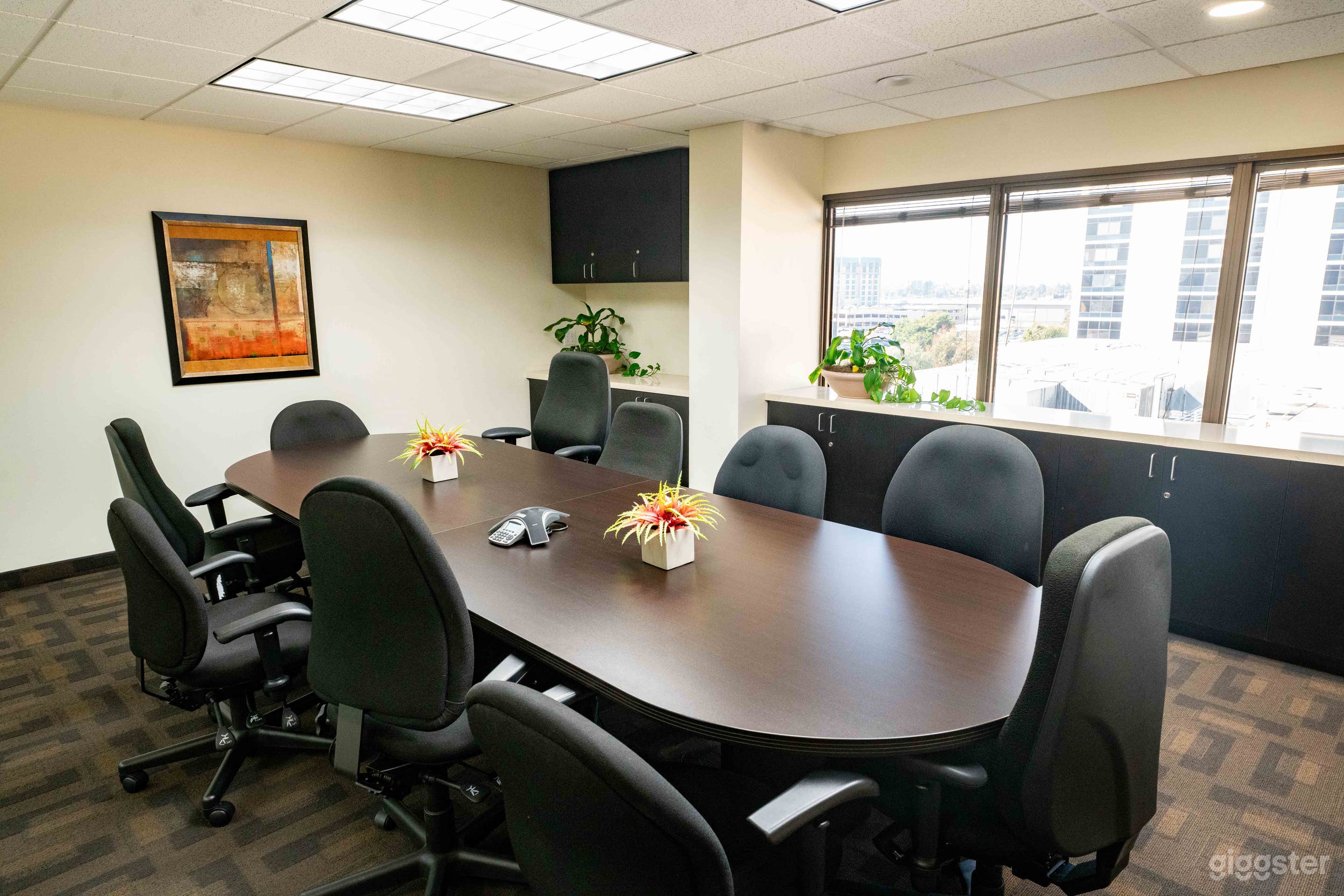 Suite 700: Executive Conference Room (LAX) Photo 1