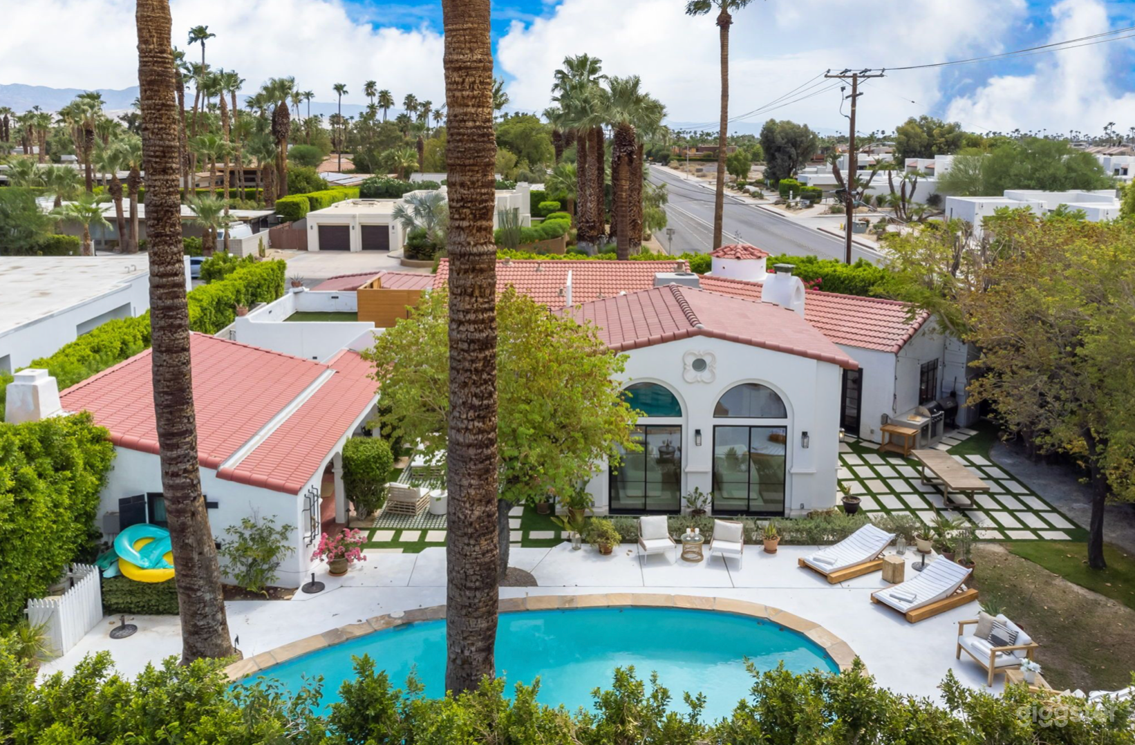 Movie Colony Residence Photo 3