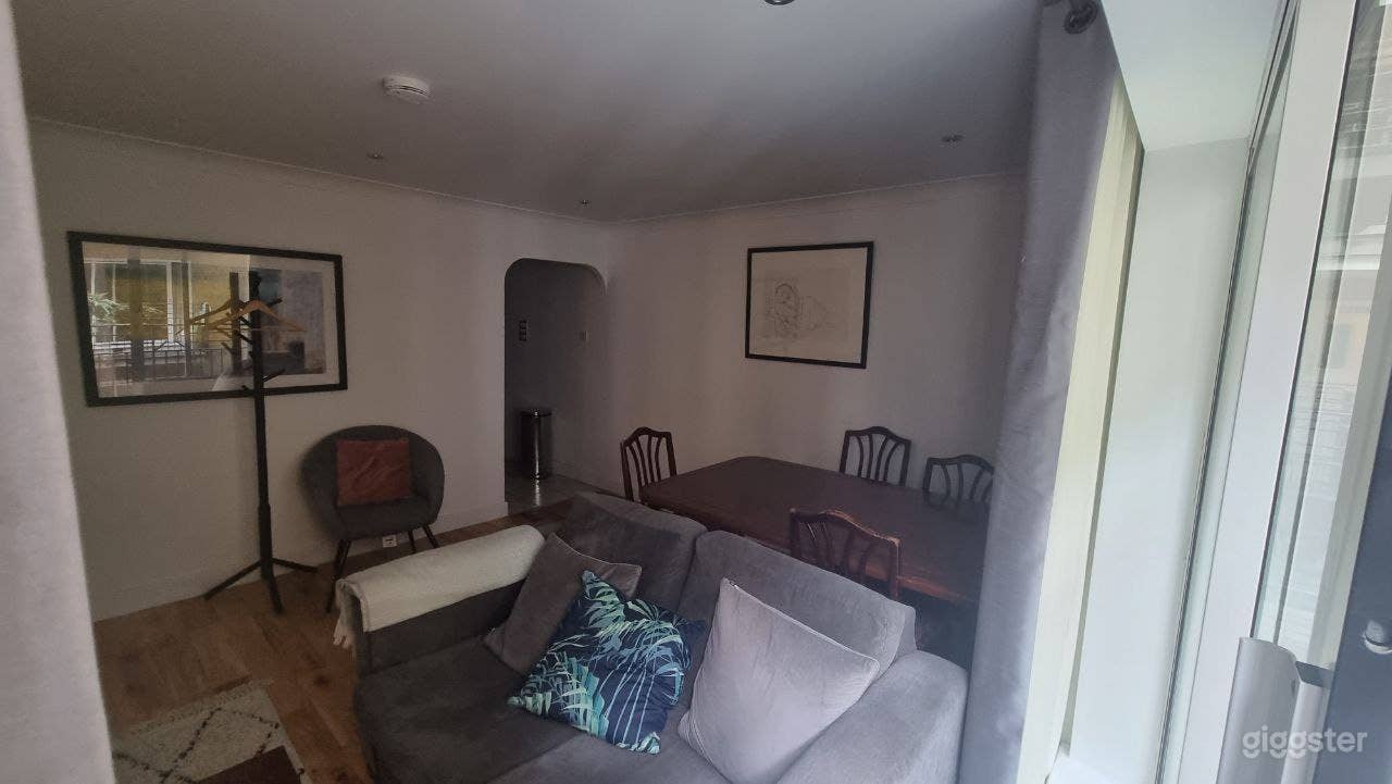 CENTRAL LONDON APARTMENT W/ BALCONY Photo 2