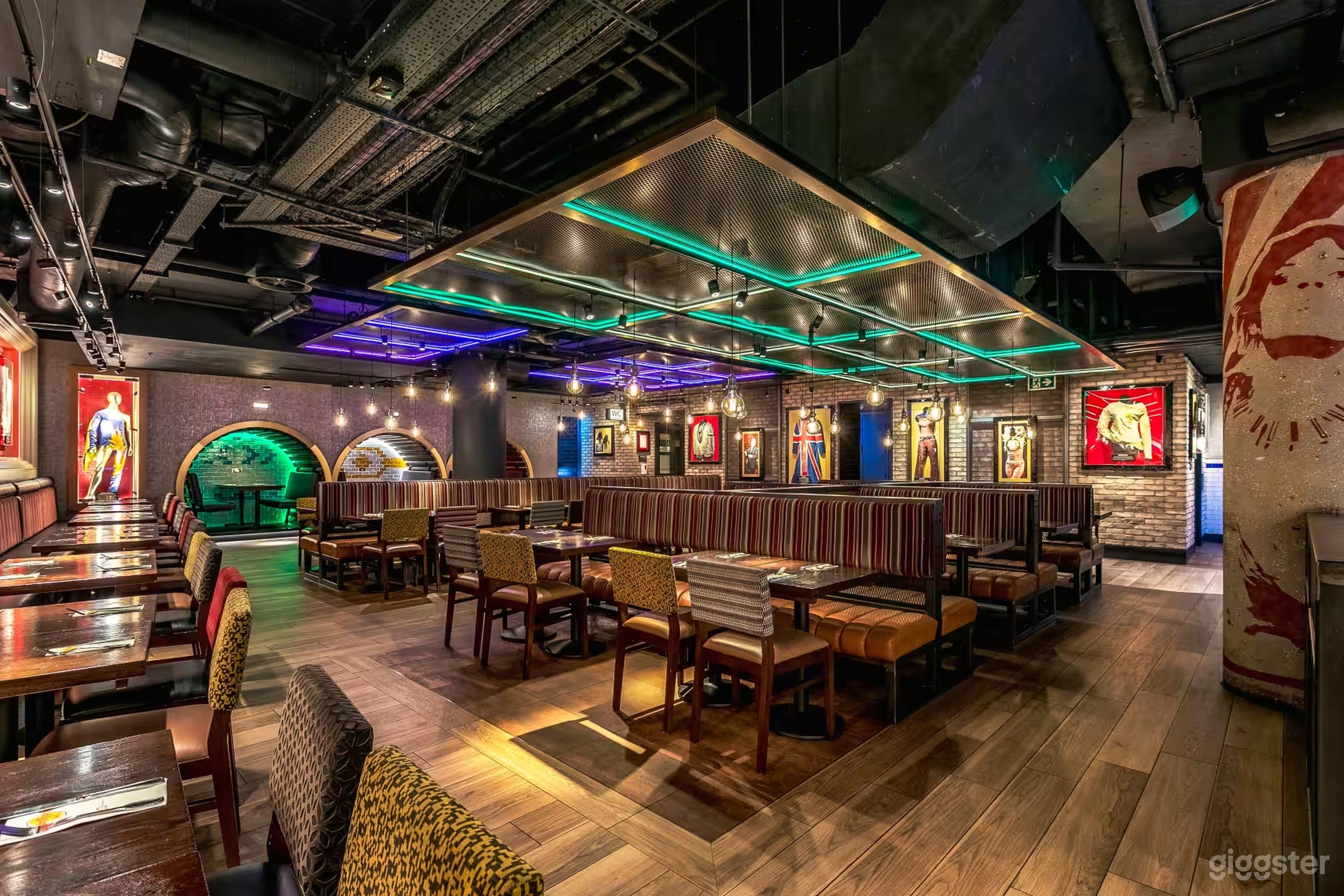 Hard Rock Cafe Piccadilly Circus Photo 2