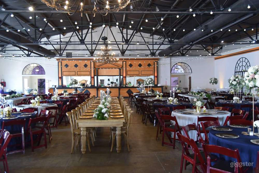 A very spacious venue in Louisville with built in bar, stage and access to private bridal suite Photo 2