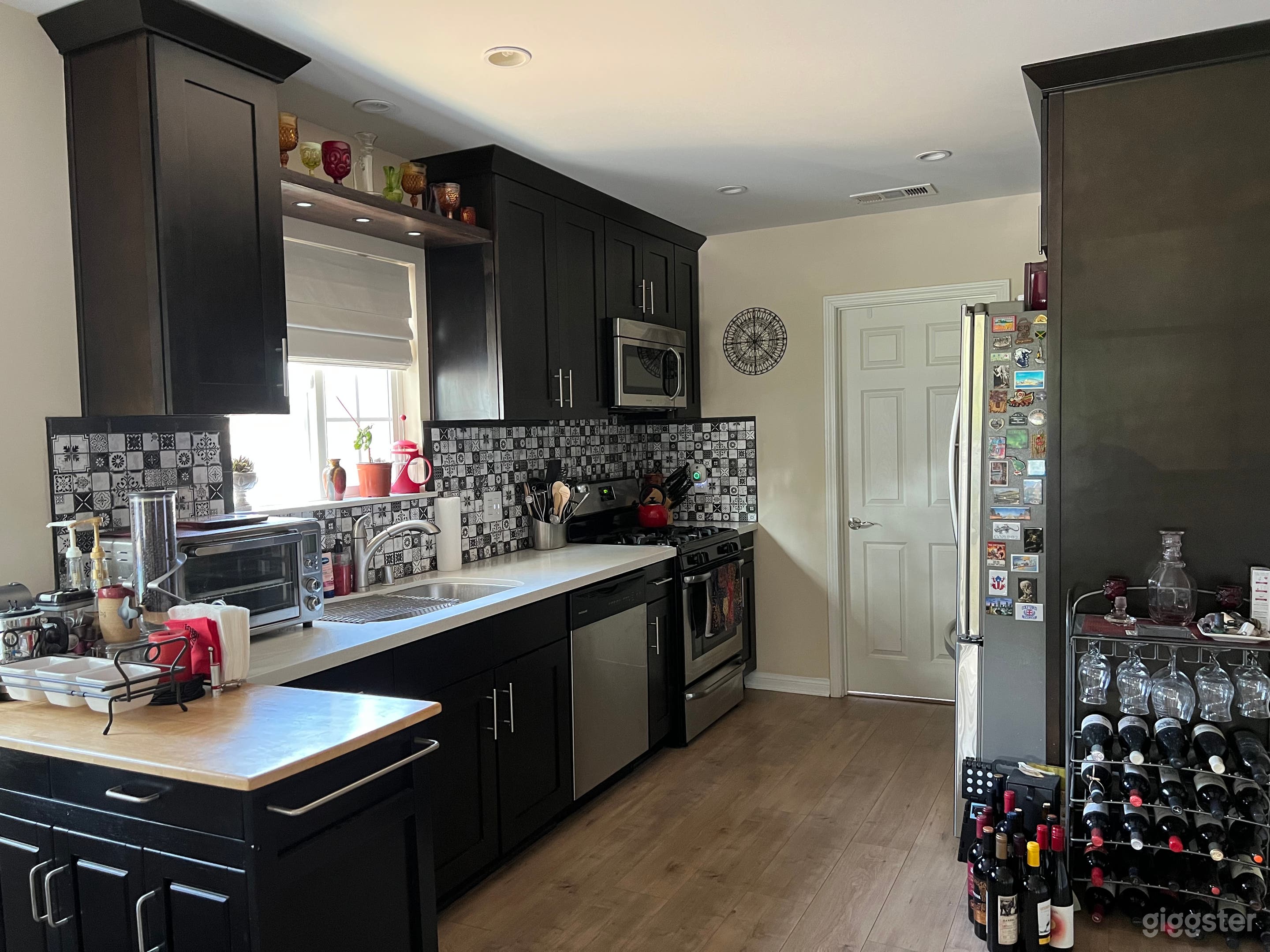 Charming 1920s Mission Revival Bungalow Photo 3