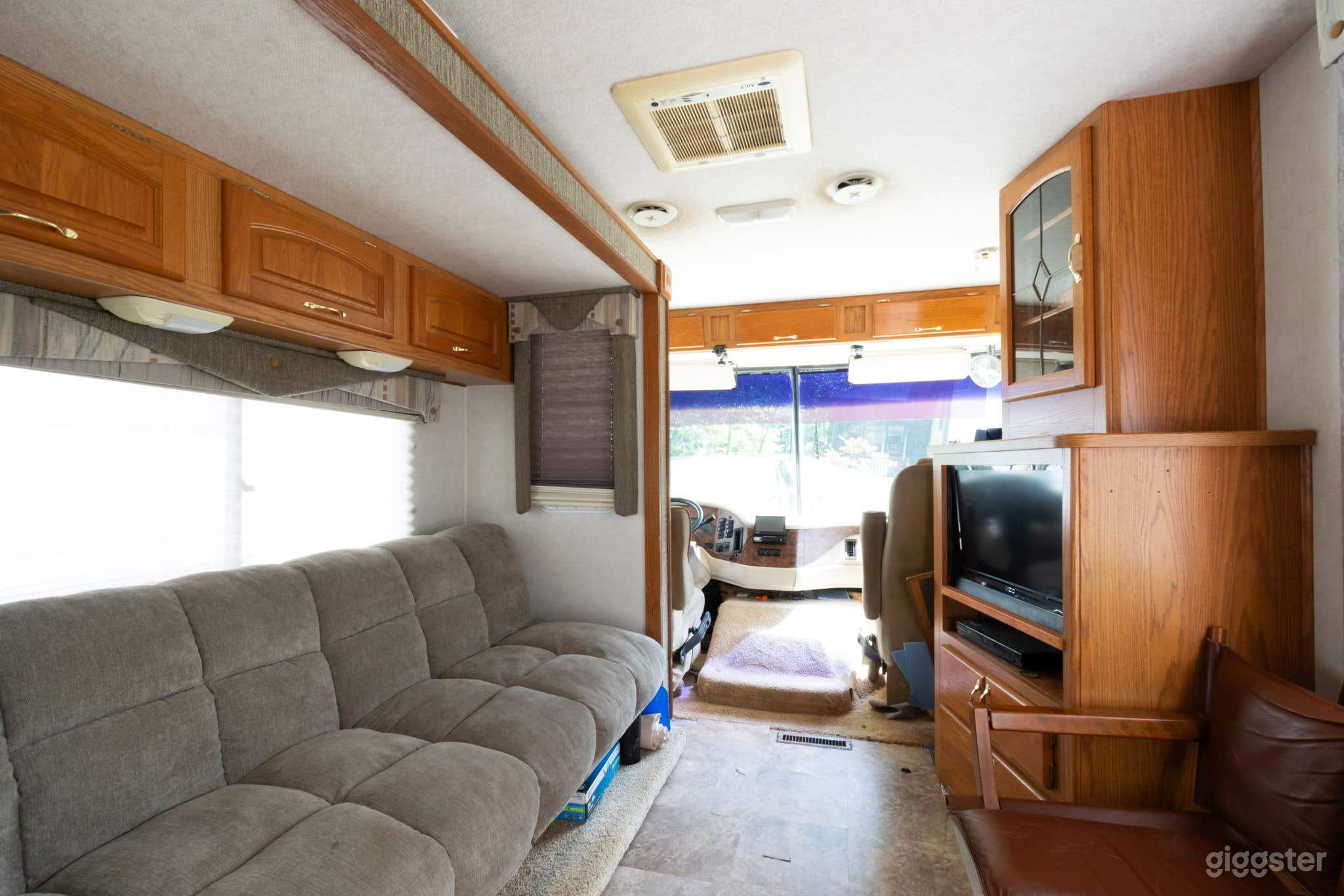 RV, Motorhome, Trailer Park, Rural Scenes Photo 3