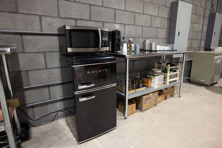  Spacious Studio with Large Cyclorama 