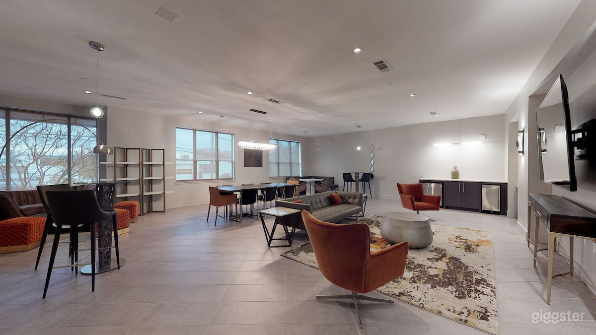 Executive Lounge in Towson Photo 3