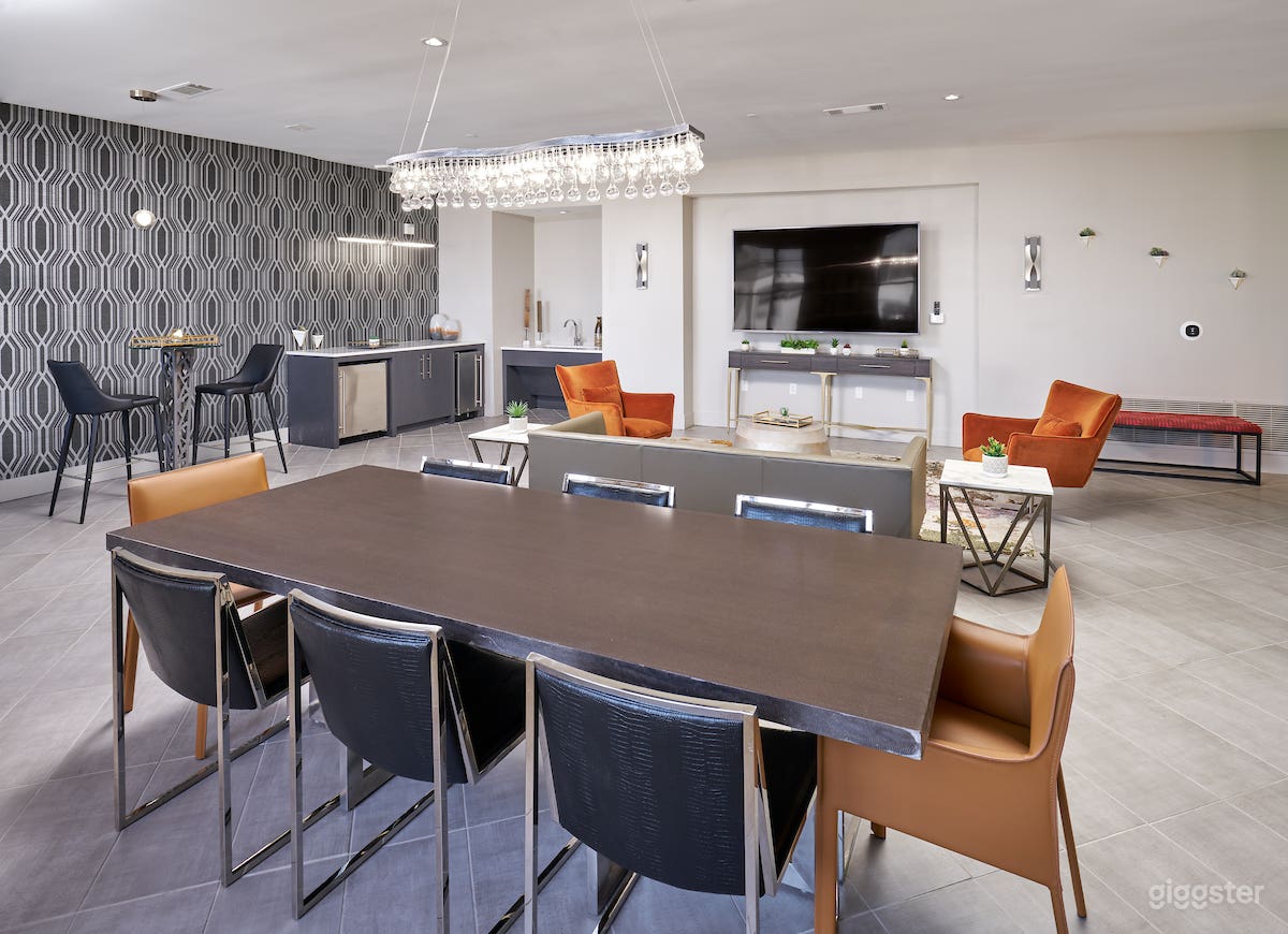 Executive Lounge in Towson Photo 2