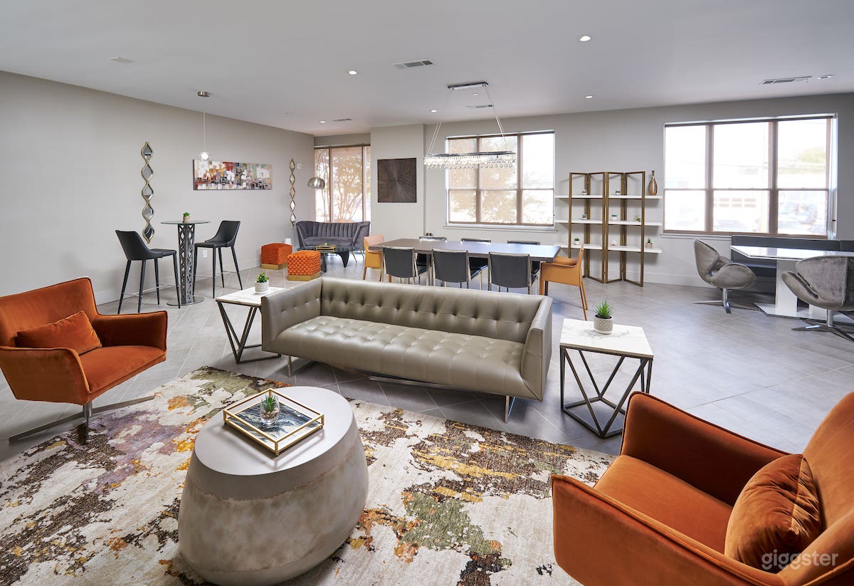 Executive Lounge in Towson Photo 1