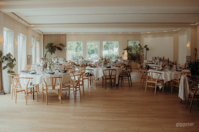  Stylish Hotel & Event Location in the Green 