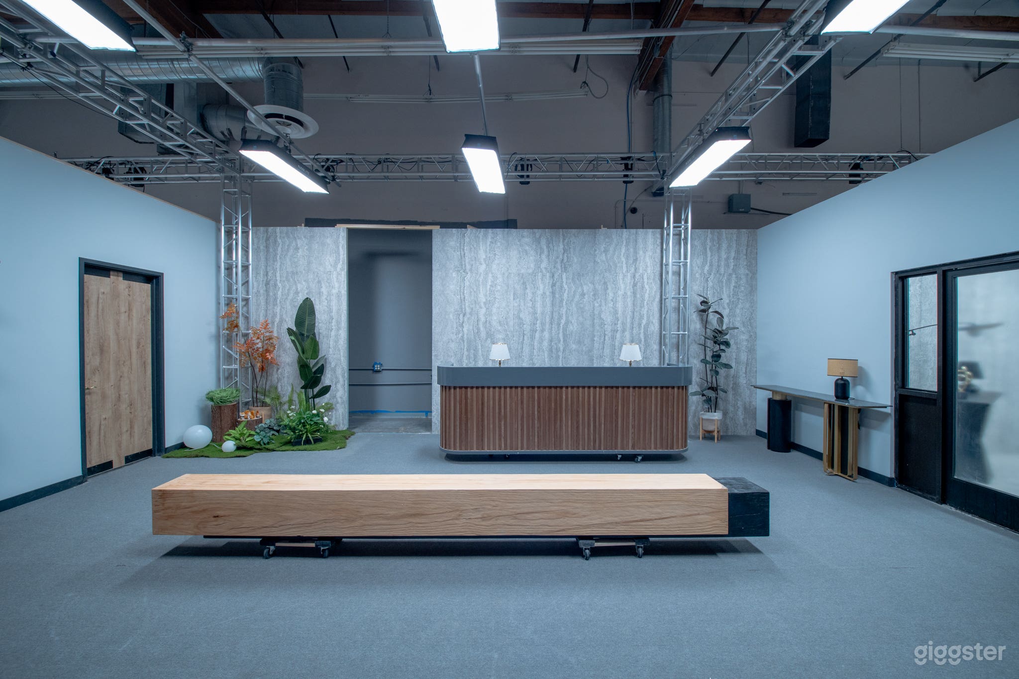 Corporate Office Set | CEO Suite & Lobby | DMX Film Lighting Photo 1