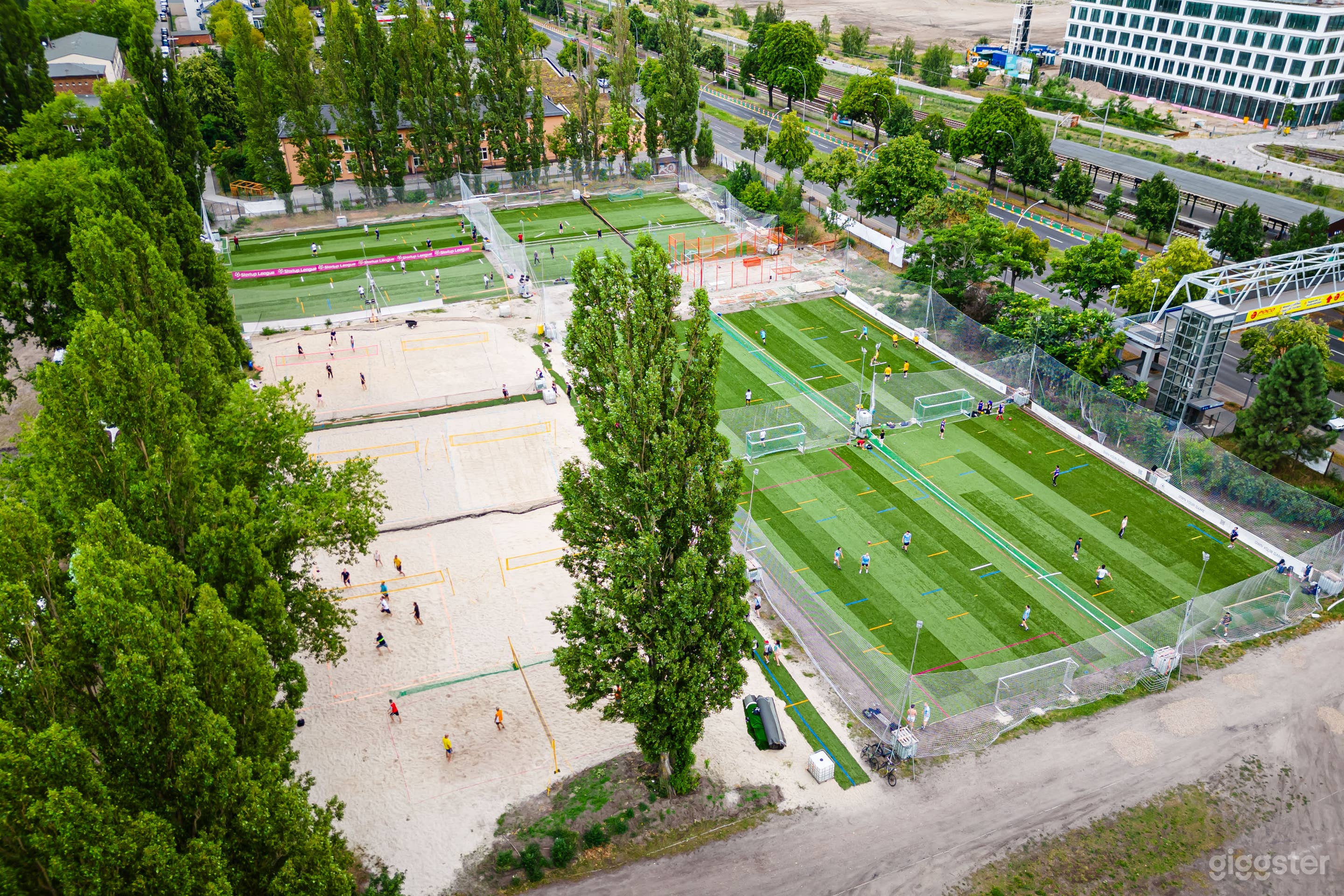 Modernes Kreatives Veranstaltungszentrum im Zentrum Berlins Foto 1