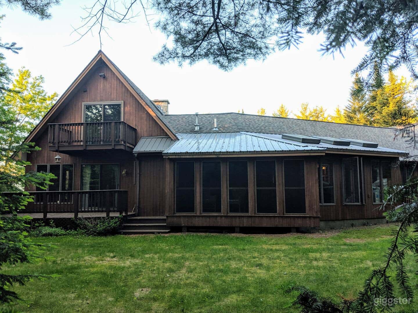 Incredible White Mountain Getaway Family Home! Photo 2