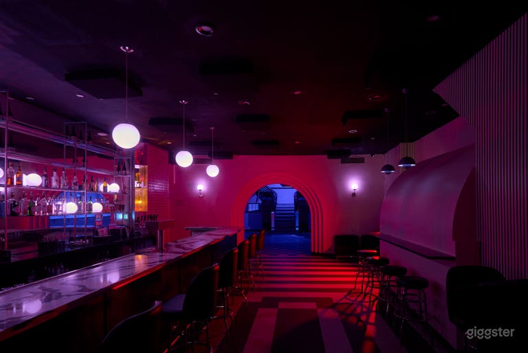  Classic Dance Club in NYC 