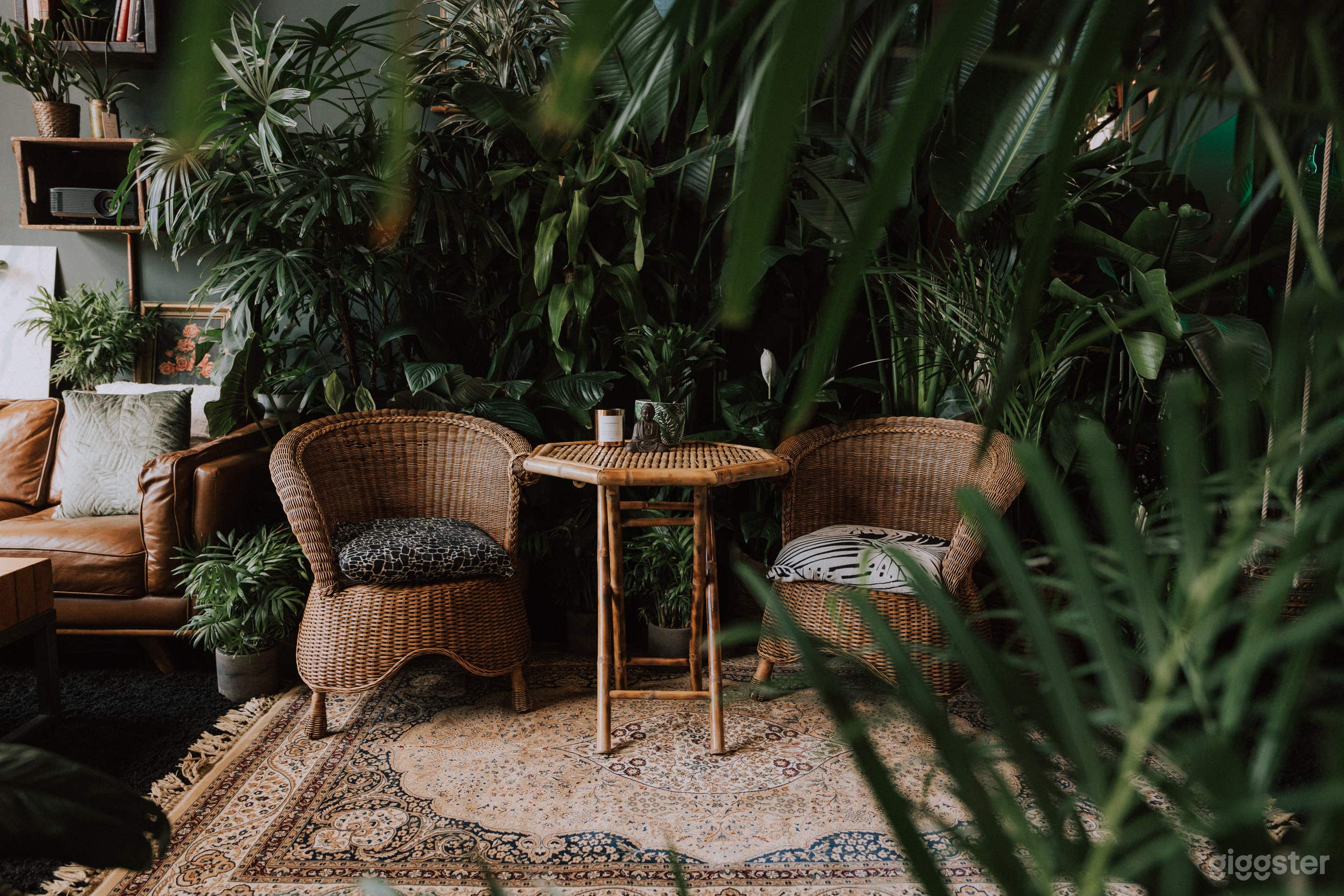 Loft Garden Oasis In Mt Pleasant Photo 3