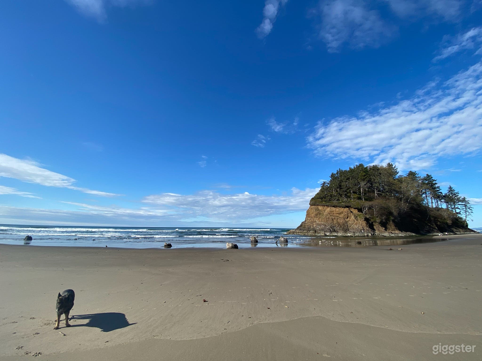 A short walk from our home is Proposal Rock &amp; Ghost Beach. Perfect for proposals, retreats, weddings, photoshoots and film production.