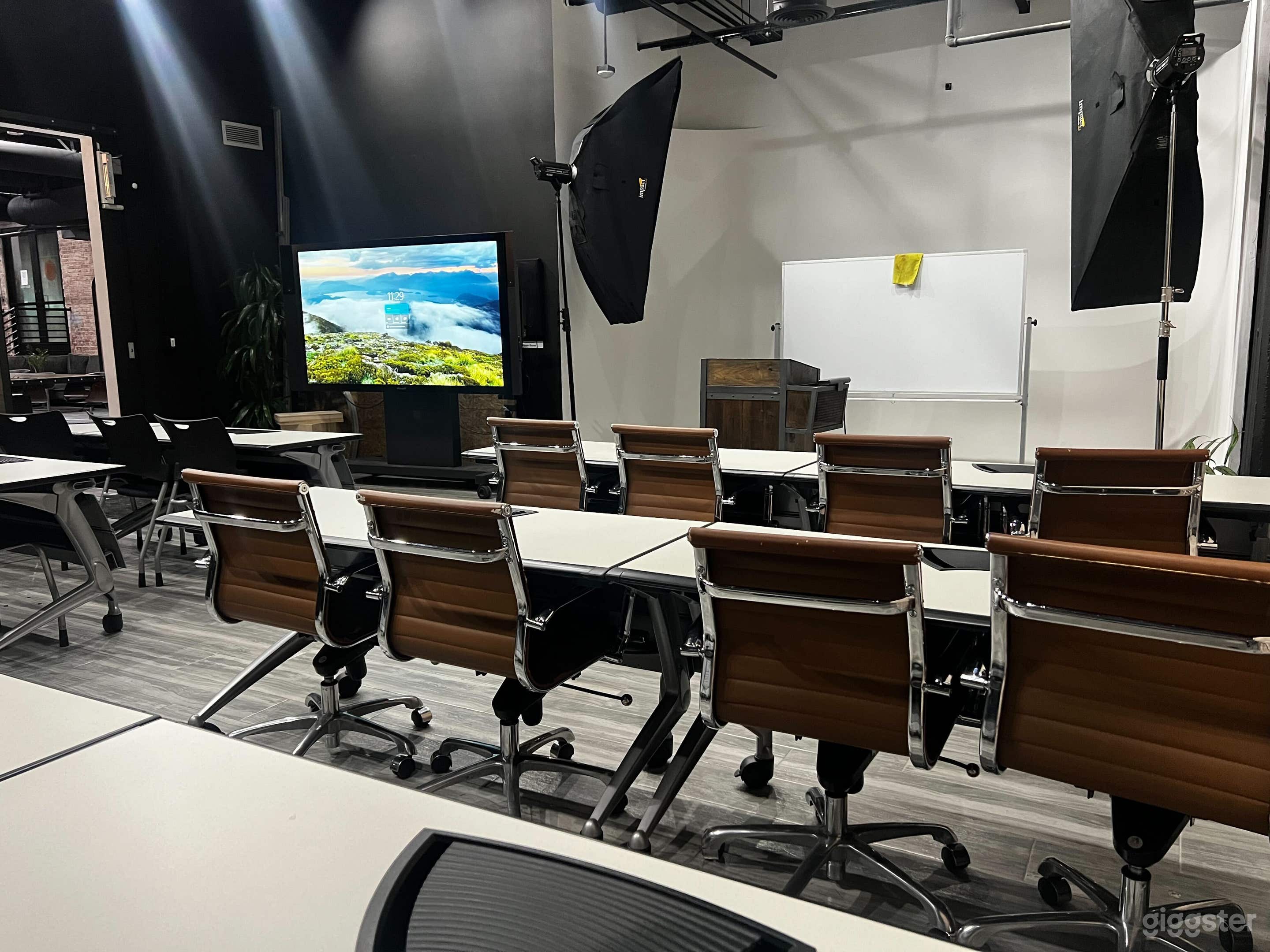 25 Person Classroom / Training Room Photo 3