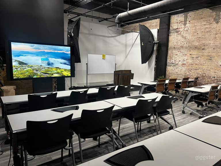  25 Person Classroom / Training Room 