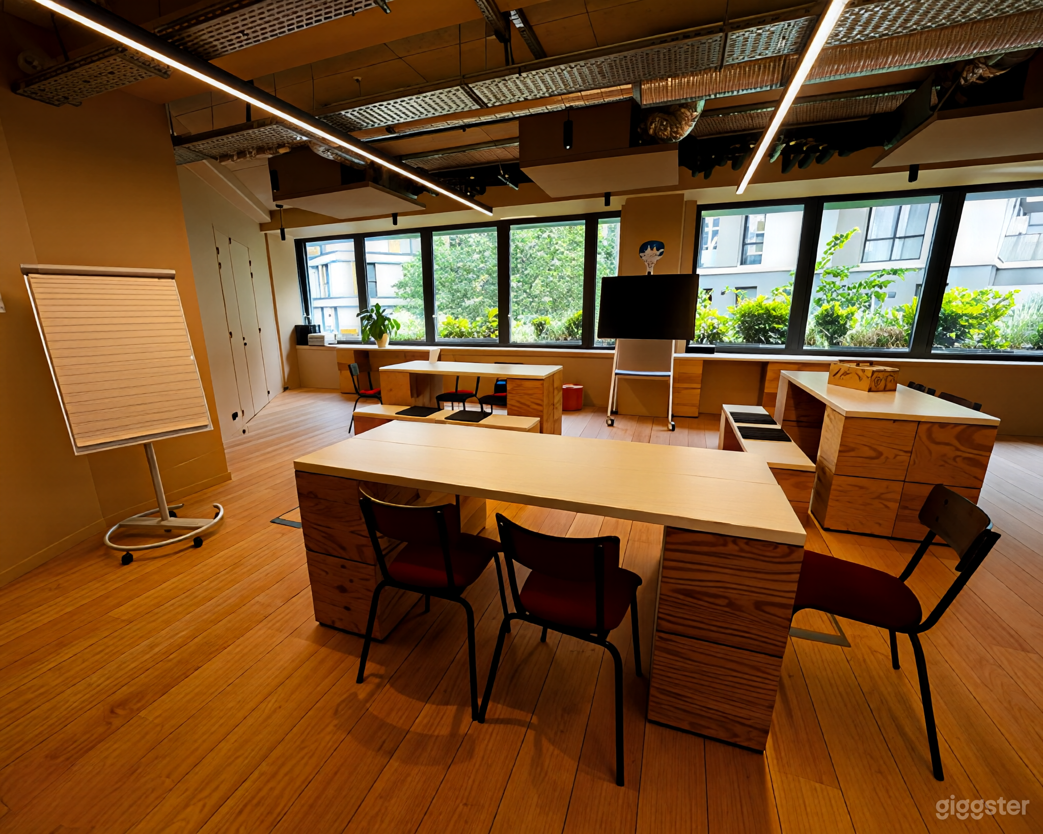 Photo de Salle de formation et de présentation moderne 4