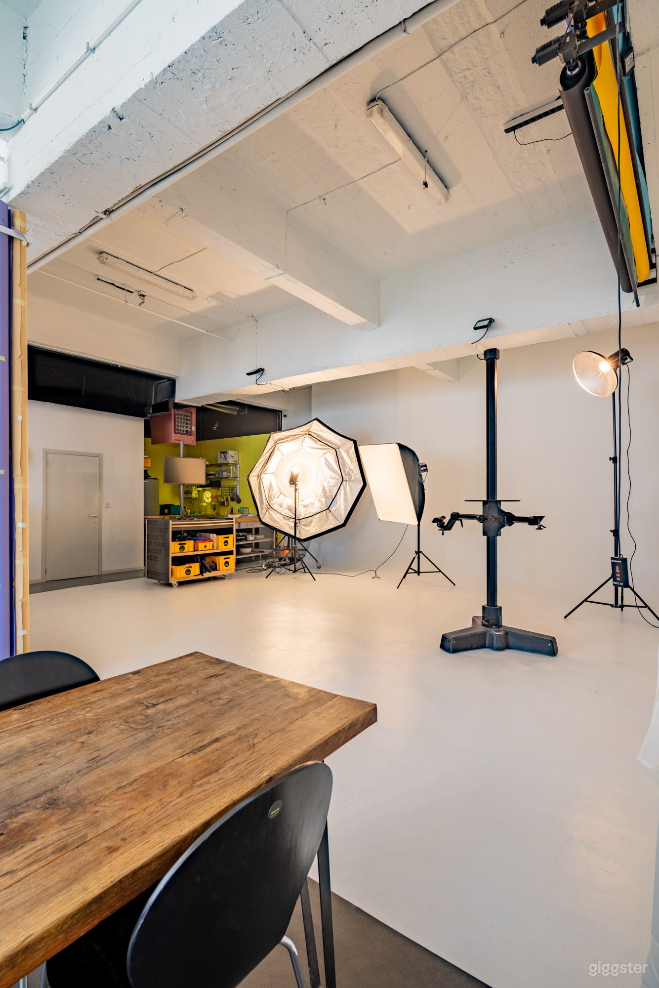 great photo/video rental studio in Antwerp Photo 3