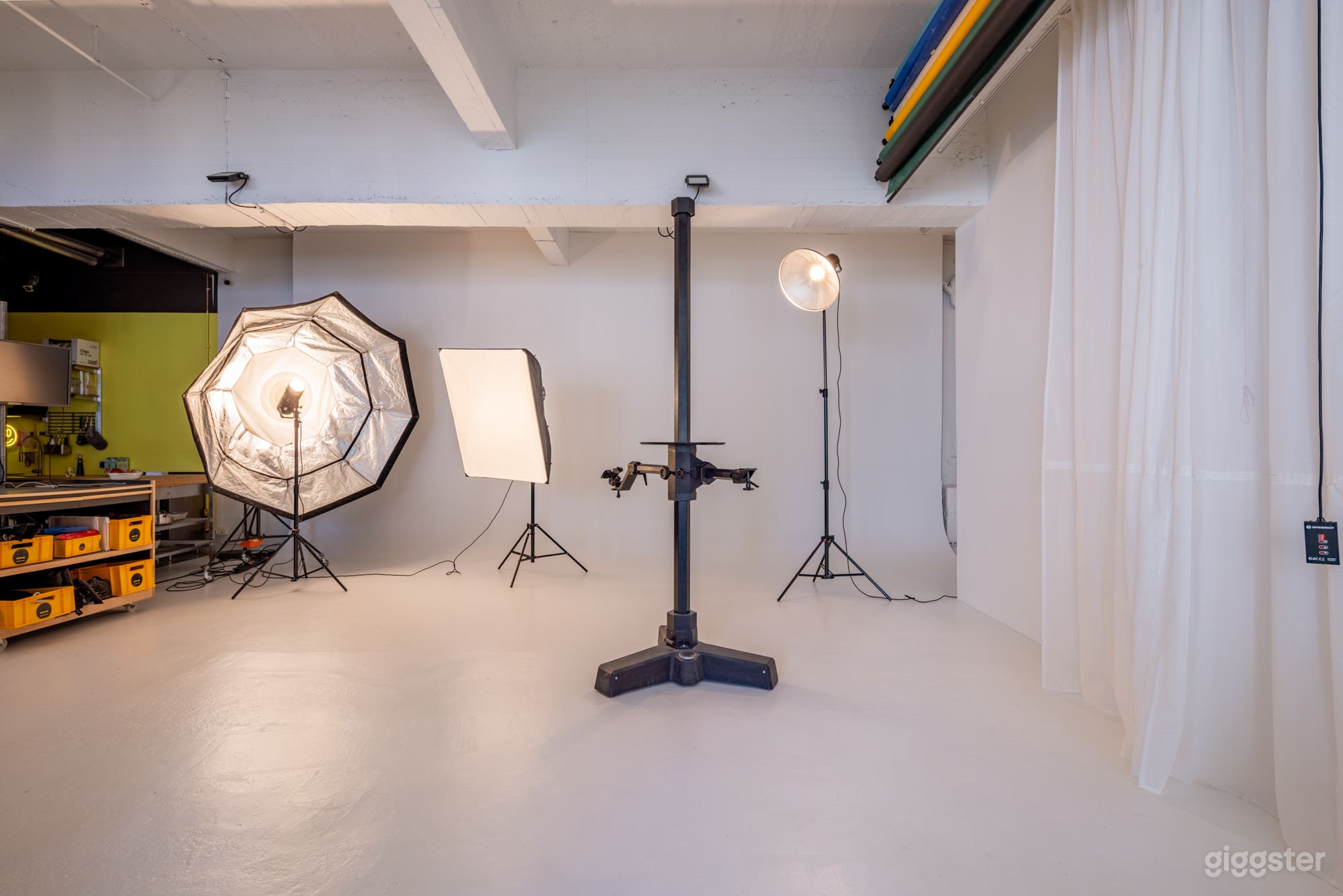 great photo/video rental studio in Antwerp Photo 4