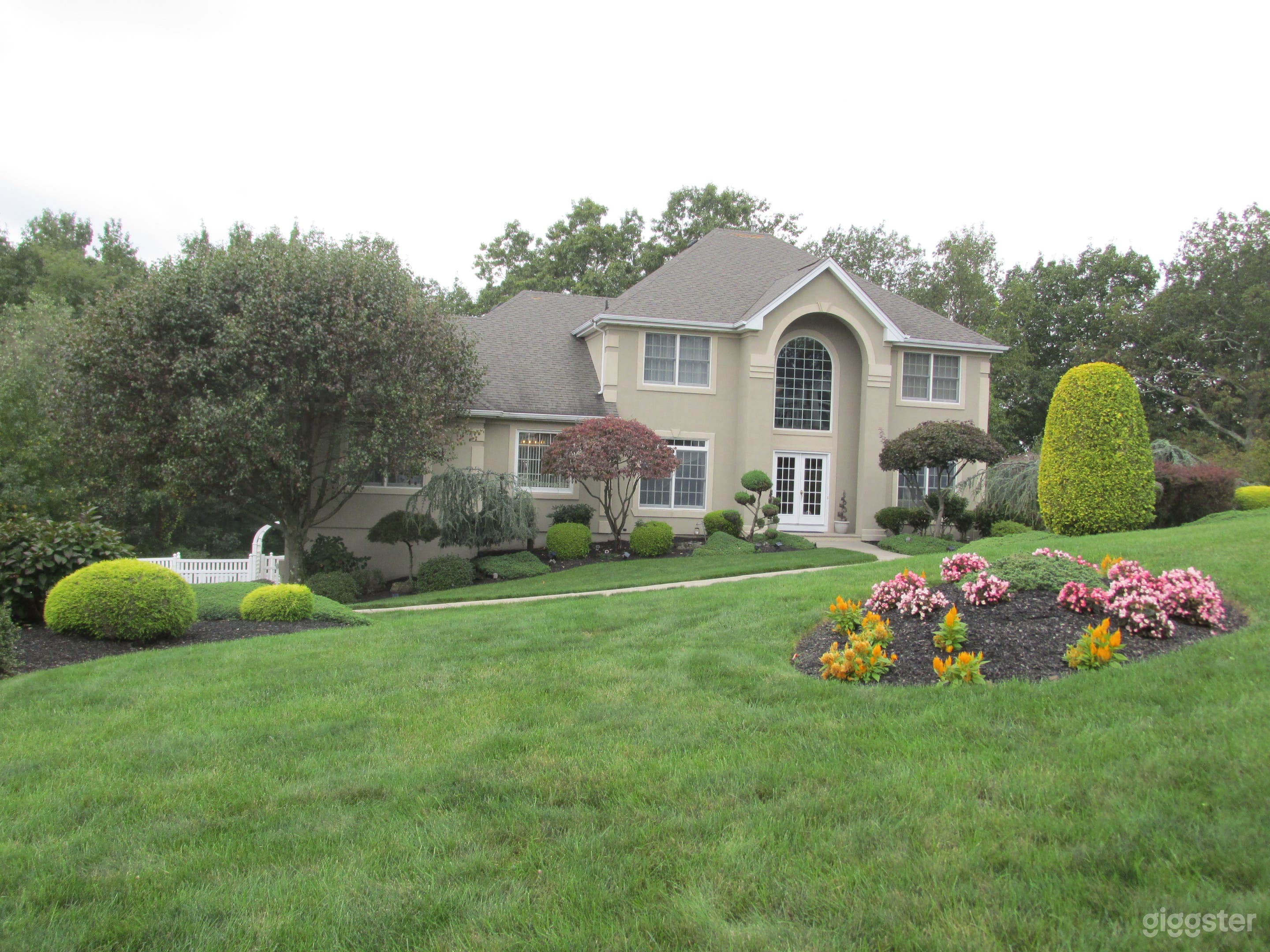 Stately Home In New Jersey Photo 1