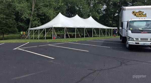 Wide Outdoor EVENT Venue Photo 3