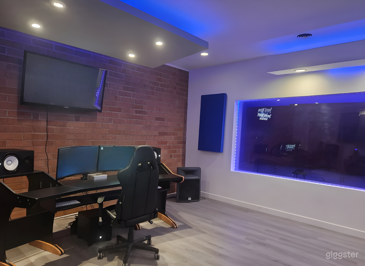 Recording Studio with Treated Rooms (Buyout) Photo 2