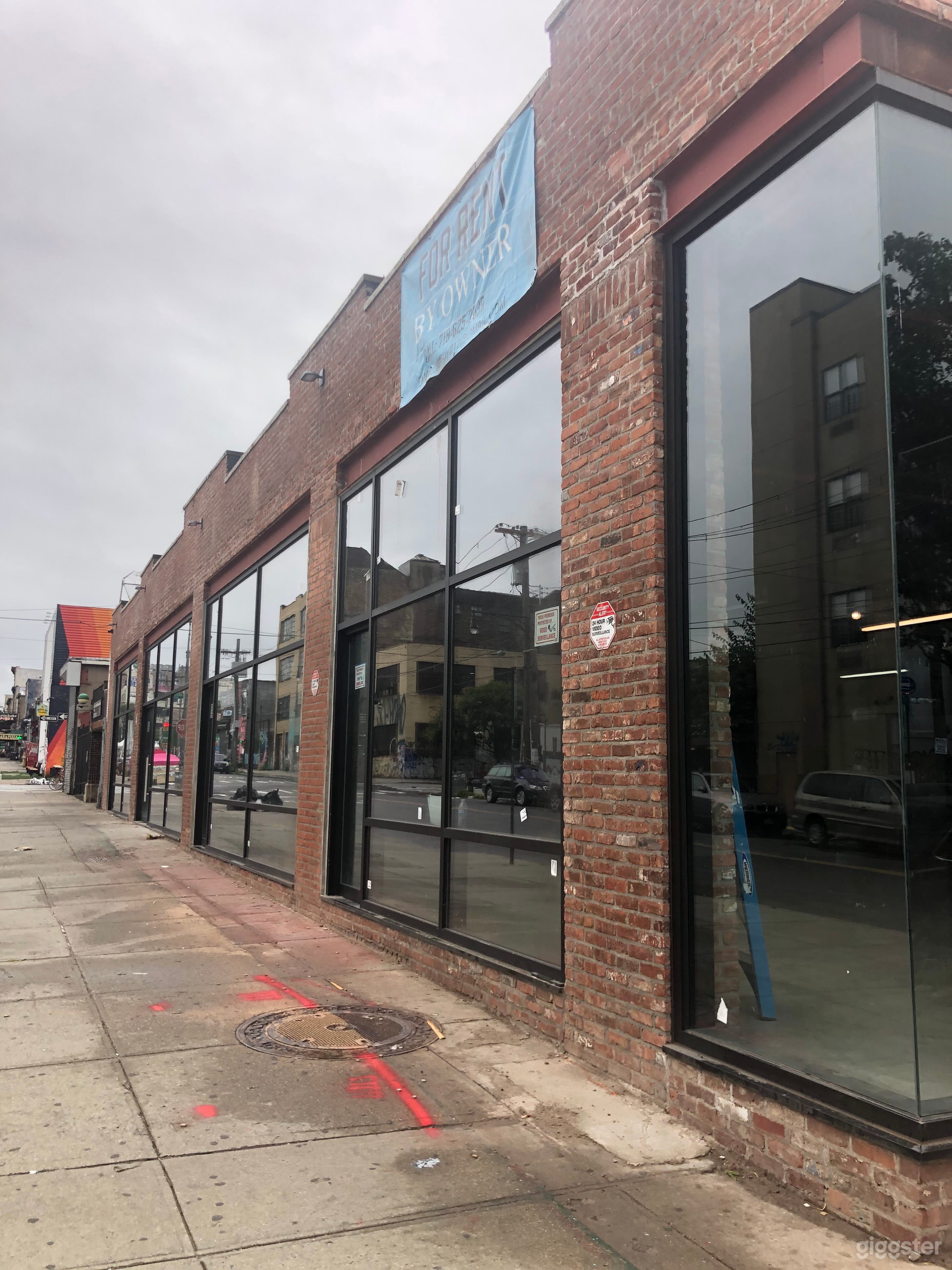 NYC AVANT GARDE LOCATION  Photo 4