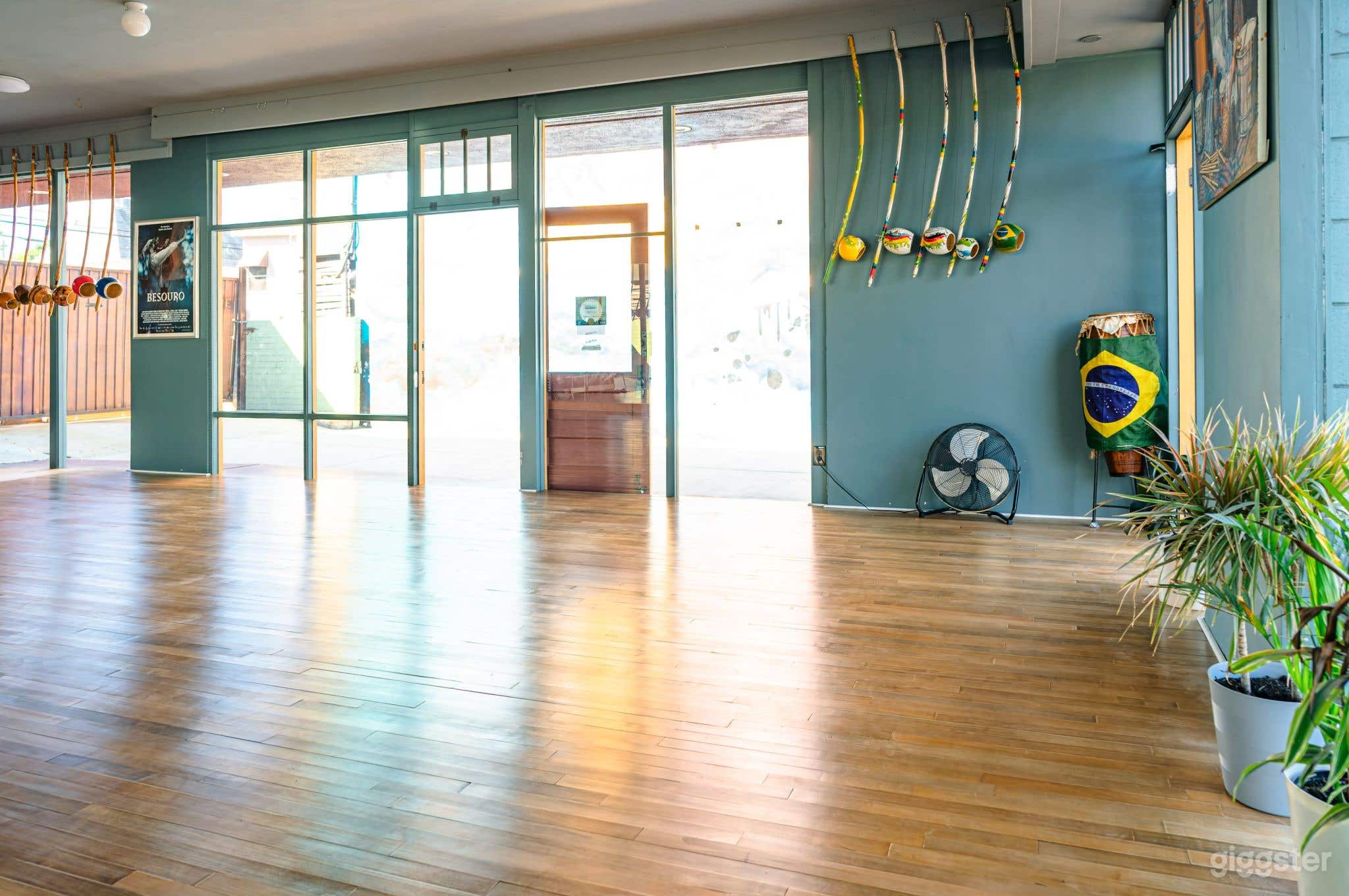 STUDIO SPACE for Dance | Meeting | Rehearsal with Courtyard and Natural Light Photo 4