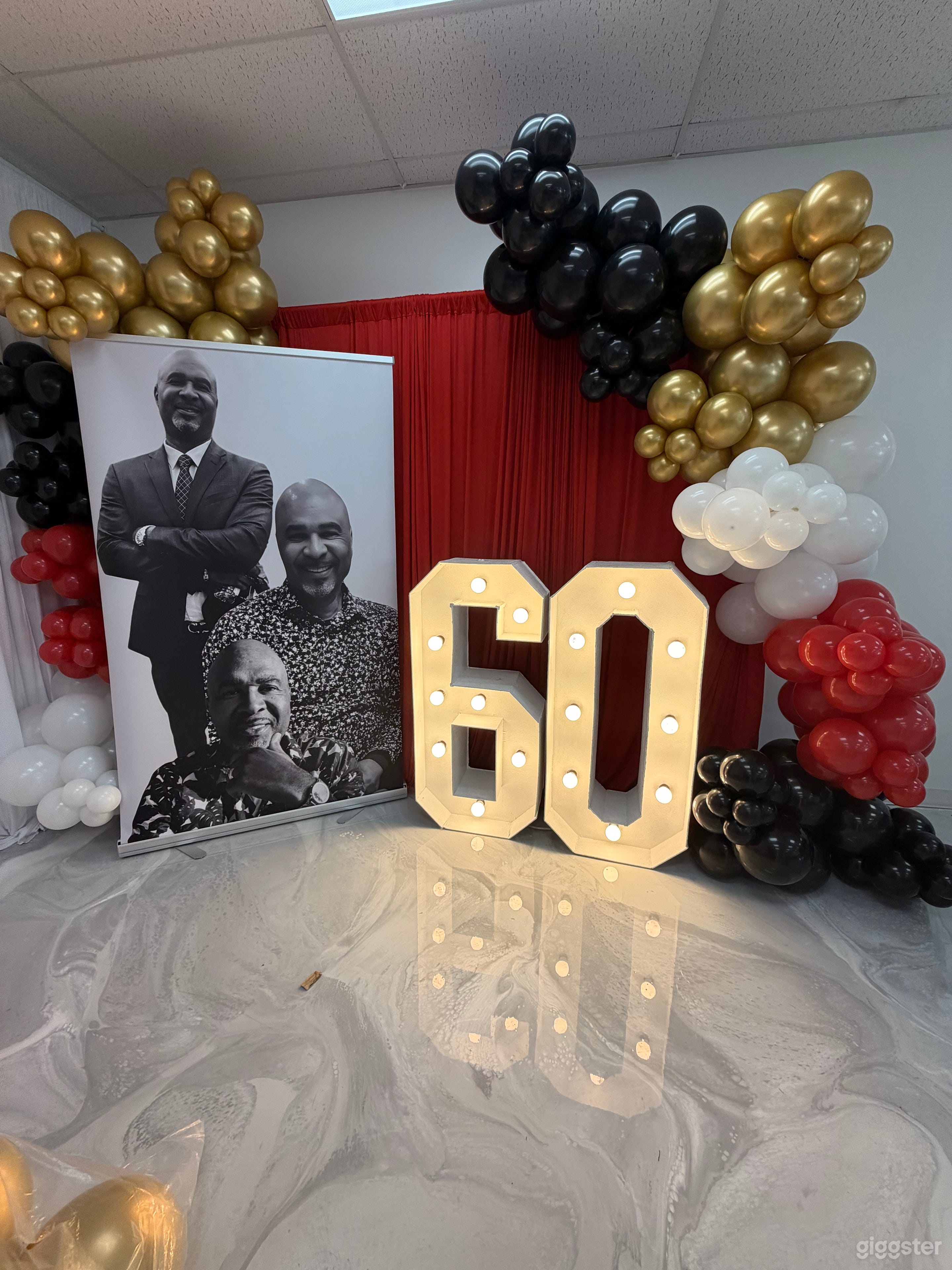 Open Concept Event Space in Bolton Hills Baltimore Photo 2