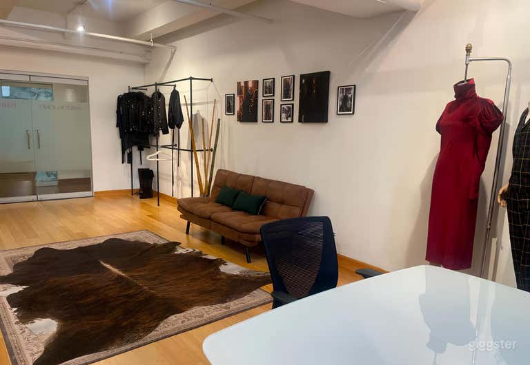  Garment District Showroom in NYC 