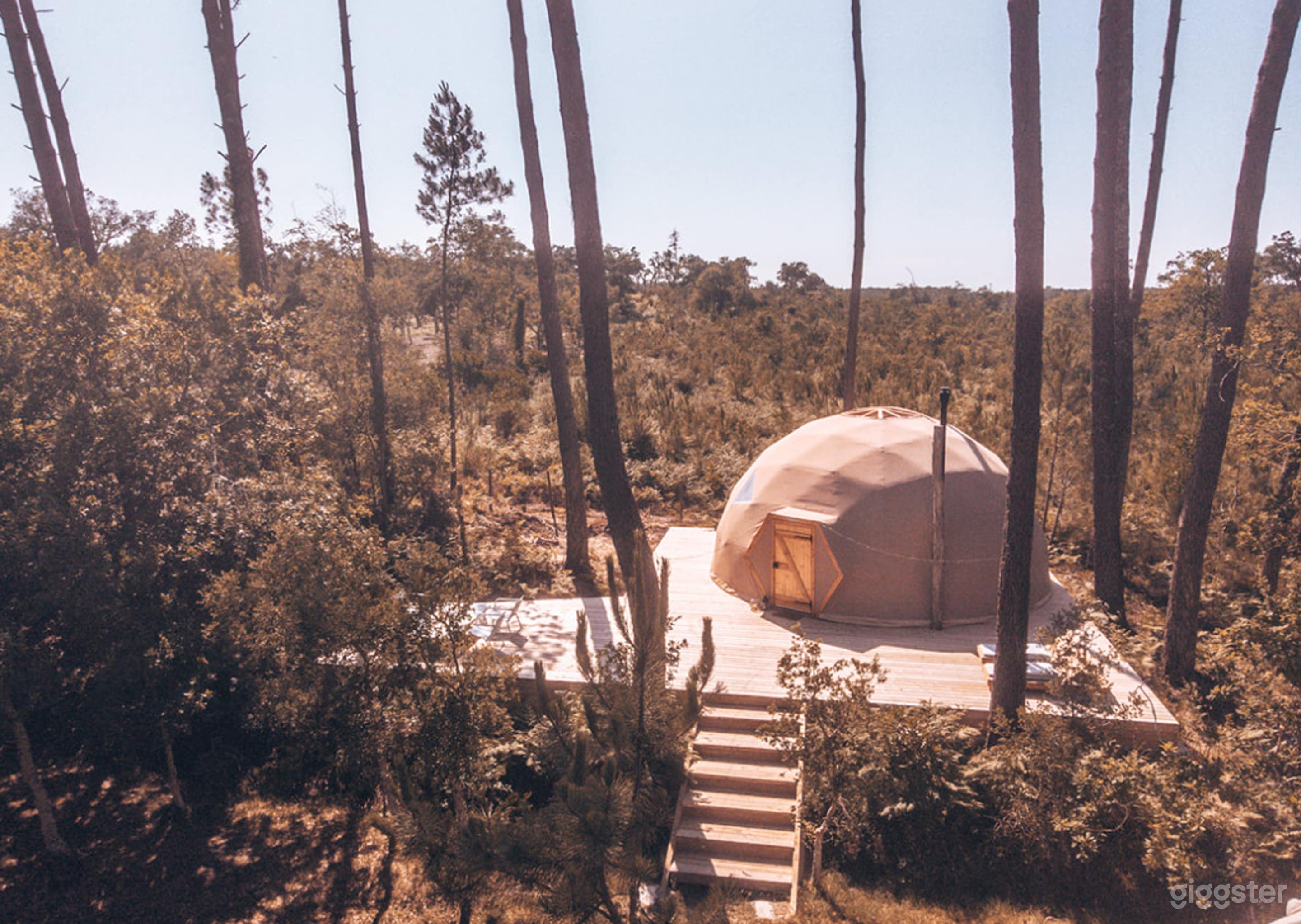 Photo de Suite d'hôtes tipi de luxe au bord du lac 4