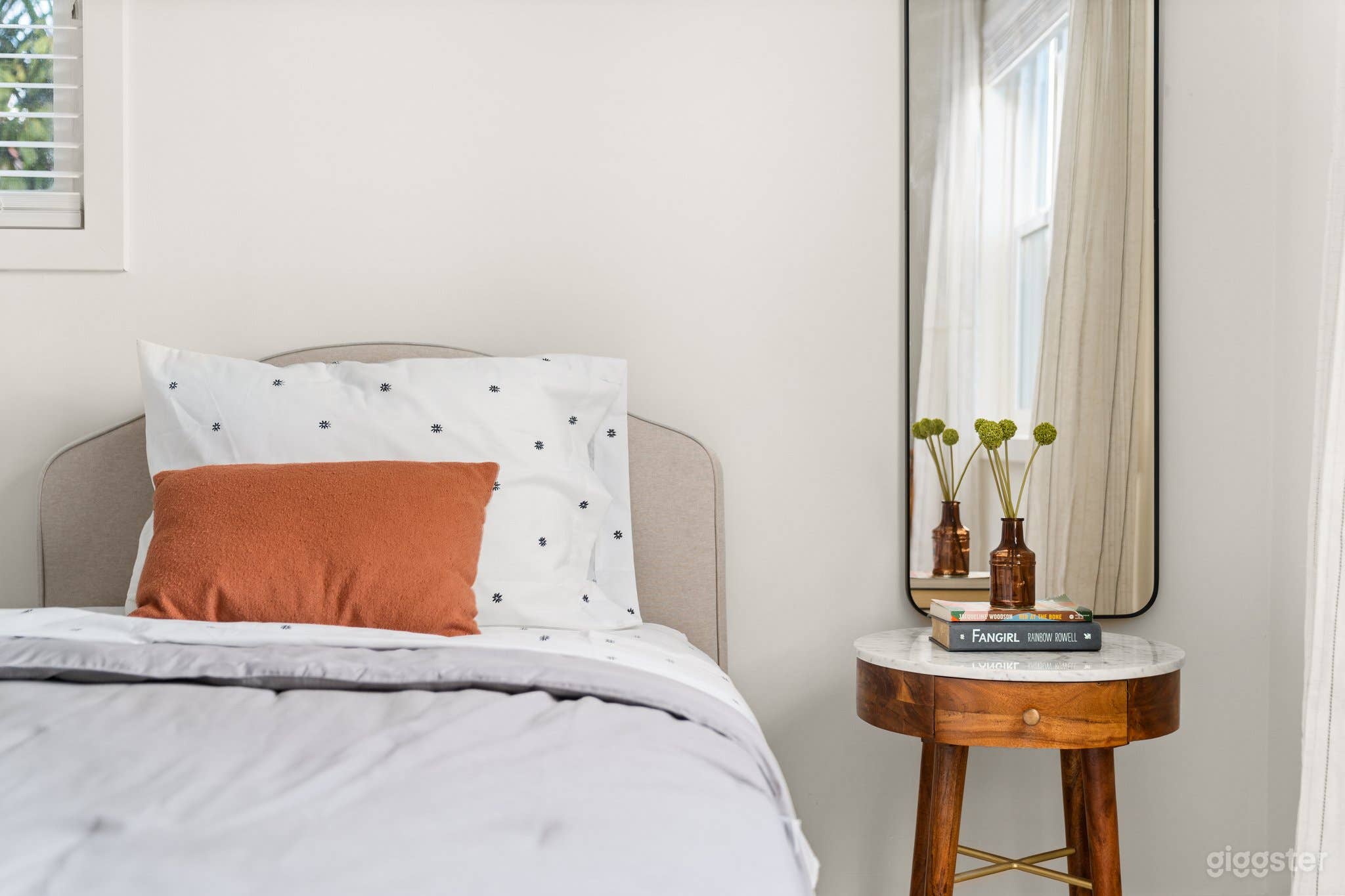 Amazing Hilltop Garden Havens Photo 4