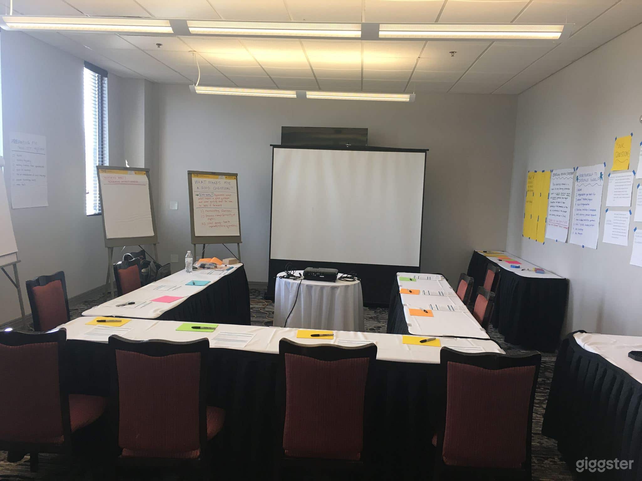 Meeting Room with Built in TV Monitor Photo 4