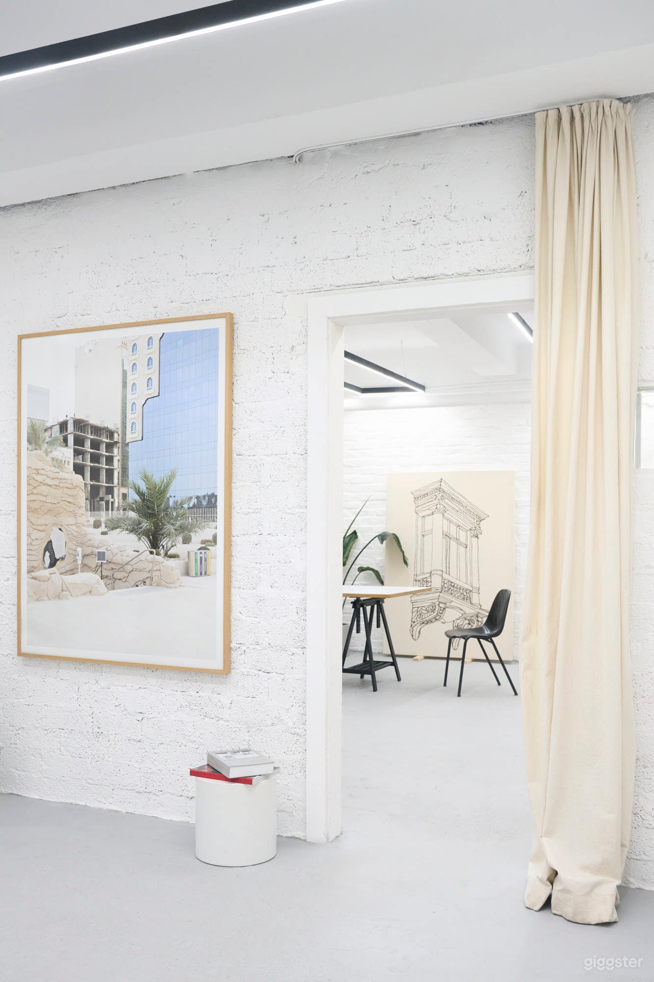 Fotostudio mit künstlichem Licht und Galerieebene Foto 4
