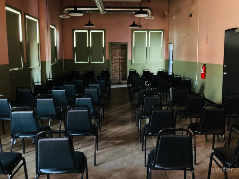  Historic warehouse - meeting or work space 