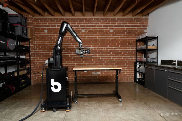  Glendale Photography & Motion Control Studio 