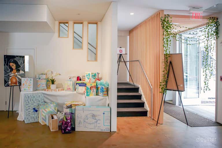  Modernized & Spacious Gallery, DC Downtown  