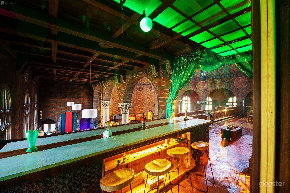 Unique Whiskey Bar Available for Photoshoots Photo 4