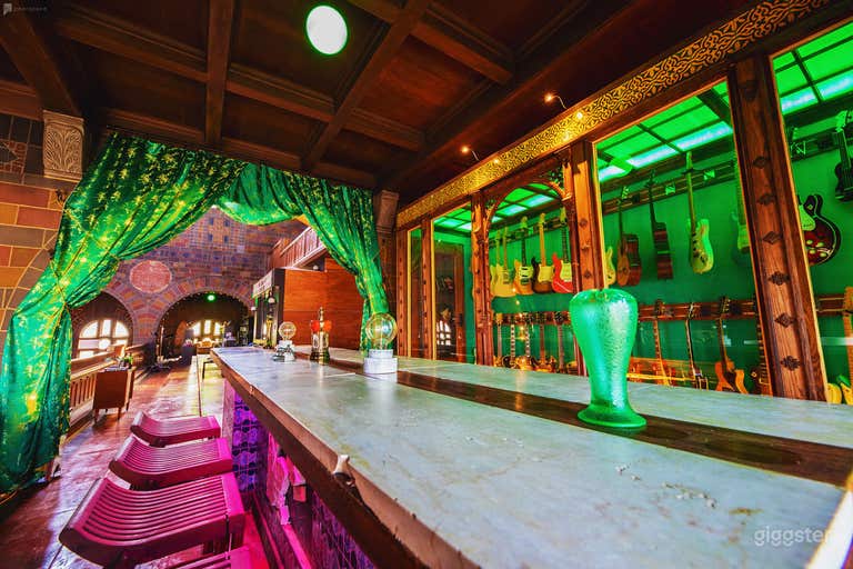  Bar de whisky único disponible para sesiones fotográficas 
