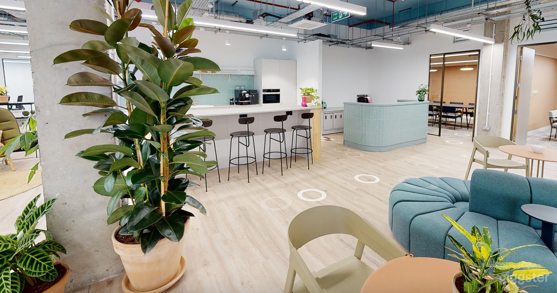 Parsons Room Good for 6 Persons Photo 3